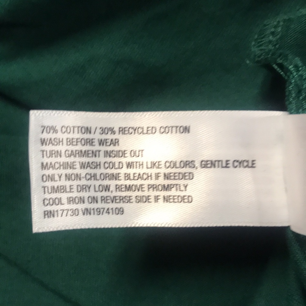 Universal Thread Dark Green Graphic Après Ski T-Shirt | NWT! - Picture 6 of 6